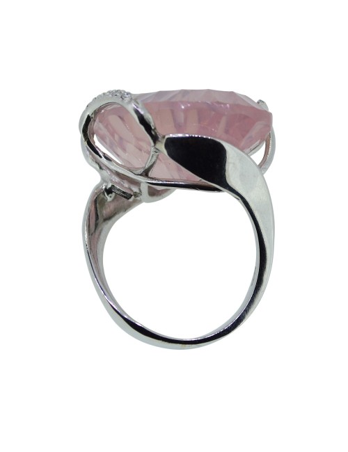 Anello in oro bianco con quarzo rosa e brillanti