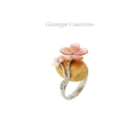 Misis ring with pink mother of pearl flowers