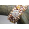 Bracciale in argento rosato con fiori di madreperla e quarzi, perle fantasy coltivate in acqua dolce e ametiste