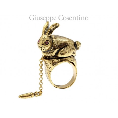 Alcozer ring with rabbit and carrot