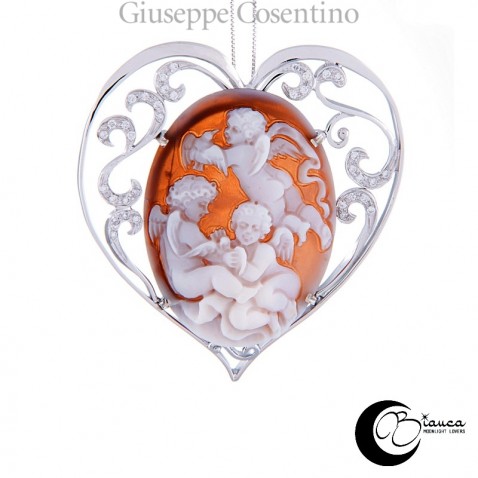 gold pendant with carved cherubs on the cameo gold pendant with carved cherubs on the cameo