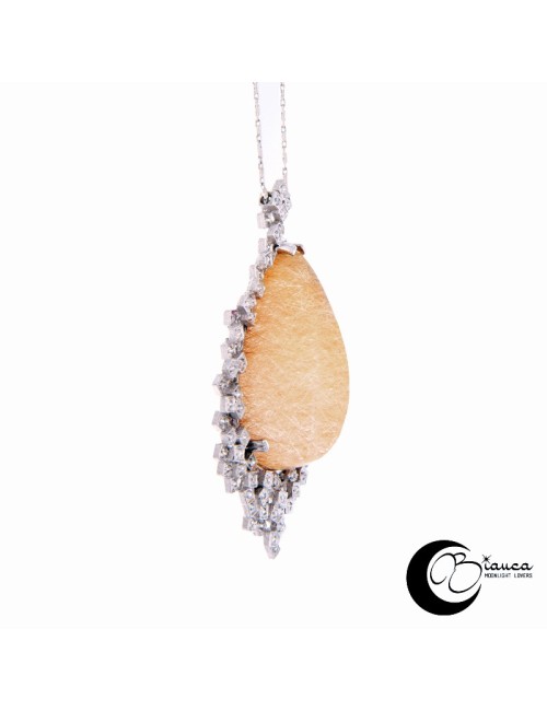Gold Pendant with Quartz and brilliant Drop