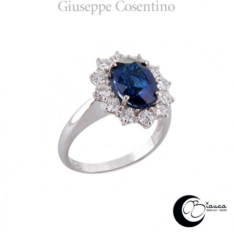 gold ring with sapphire and diamonds