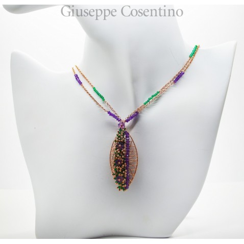 Collana con pietre Collana con pietre