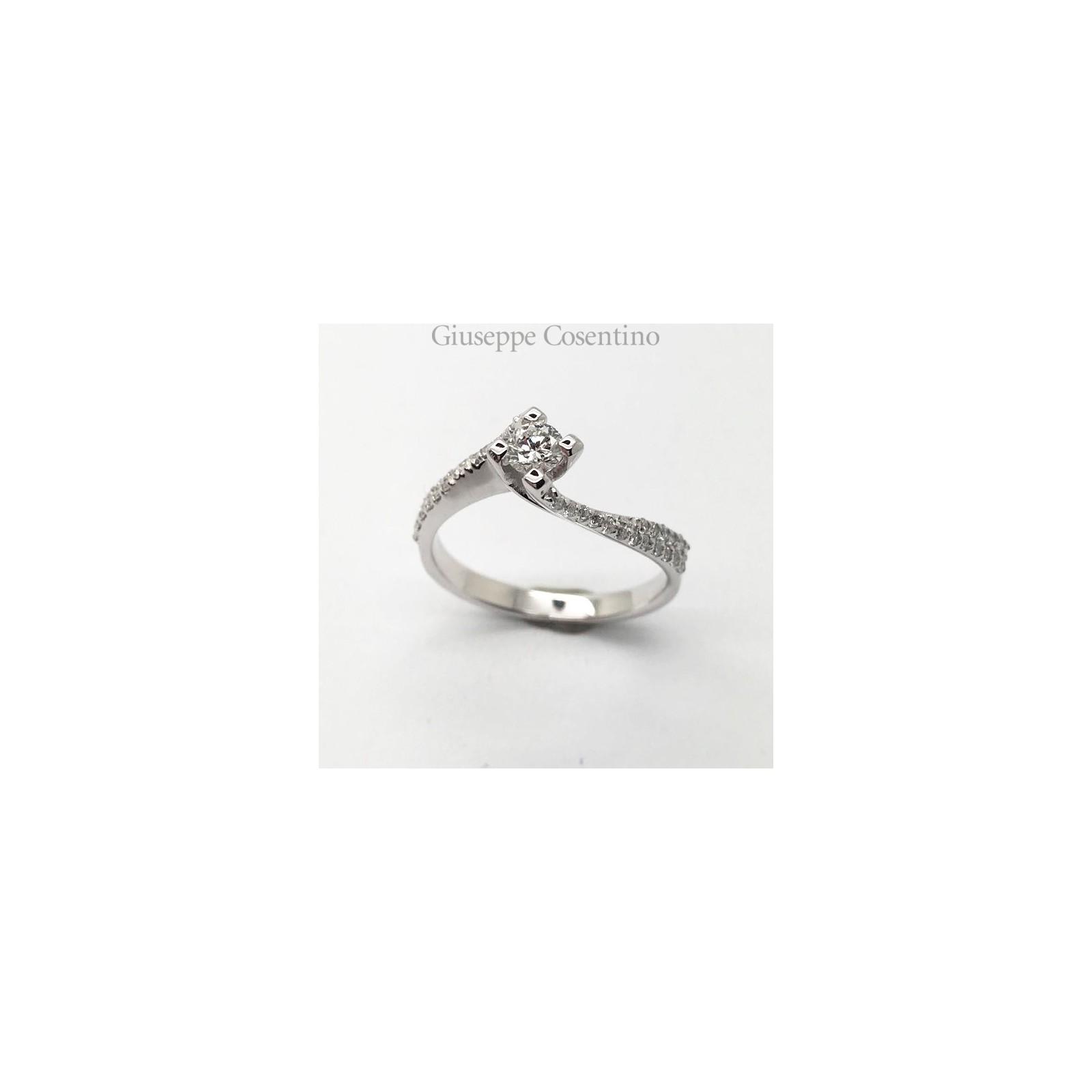 Valentino Solitaire Ring with Diamond - Artlinea S.r.l.