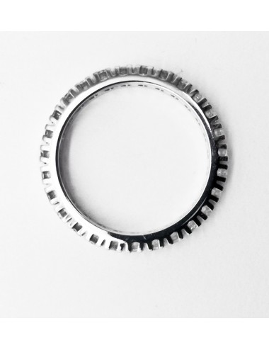 Eternity round ring