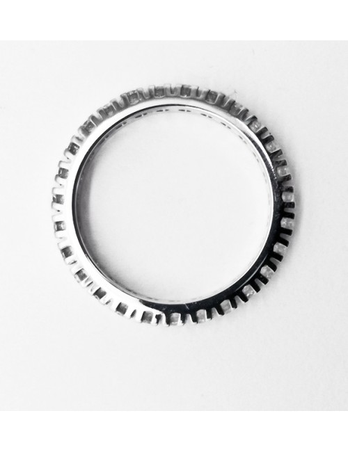 Eternity round ring