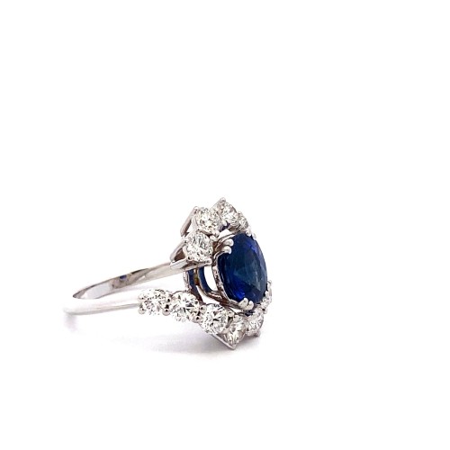 Anello con Zaffiro Naturale ROYAL BLUE   e Diamanti  in Oro Bianco 18K