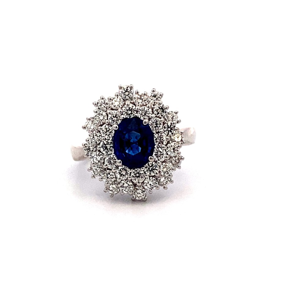 Anello con Zaffiro Naturale Ovale Royal Blue e Diamanti Naturali in Oro Bianco 18K