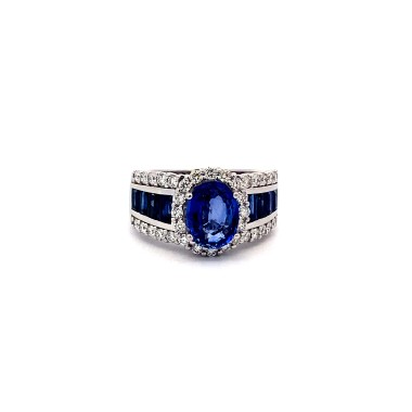Anello con Zaffiro Naturale Cornflower Certificato e Diamanti
