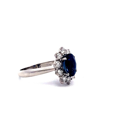 Anello con Zaffiro Naturale Royal Blue e Diamanti in Oro Bianco 18K