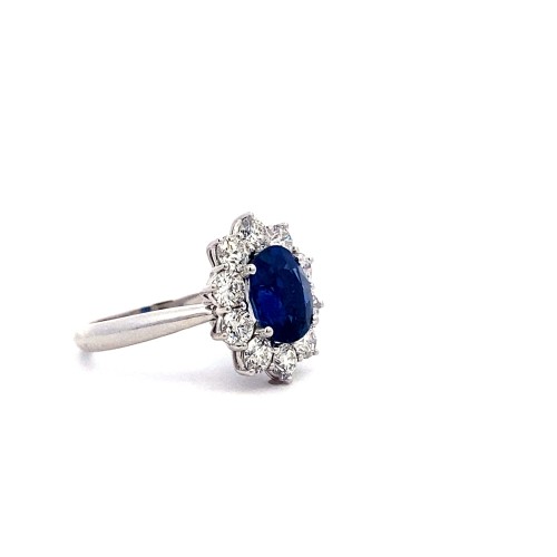 Anello con Zaffiro Naturale, Royal Blue, Taglio Ovale e Diamanti
