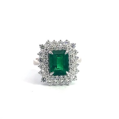 Anello con Smeraldo Naturale Rettangolare e Doppio Giro di Diamanti in Oro Bianco 18 Carati