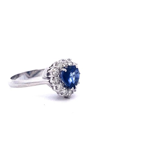 Anello con Zaffiro Cuore e Diamanti in Oro Bianco