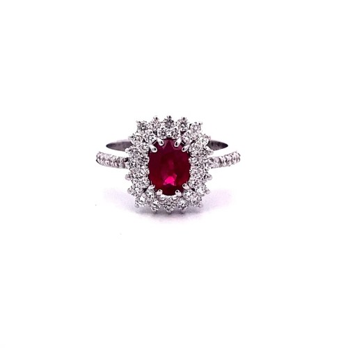 Anello con Rubino Ovale e Doppio Giro di Diamanti