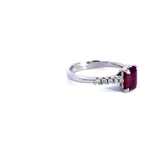Anello con Rubino Rettangolare e Diamanti Naturali