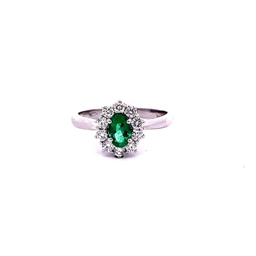 Anello con Smeraldo Ovale e Diamanti Naturali
