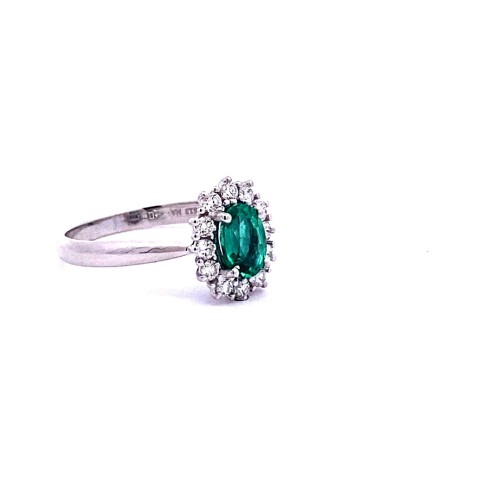 Anello con Smeraldo Ovale e Diamanti Naturali