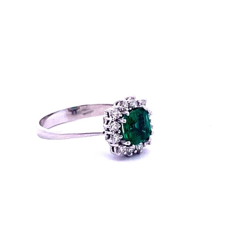 Anello con Smeraldo Quadrato e Diamanti Naturali