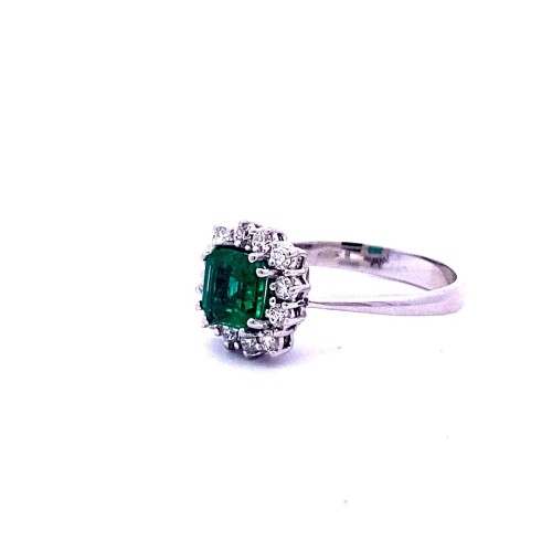 Anello con Smeraldo Quadrato e Diamanti Naturali