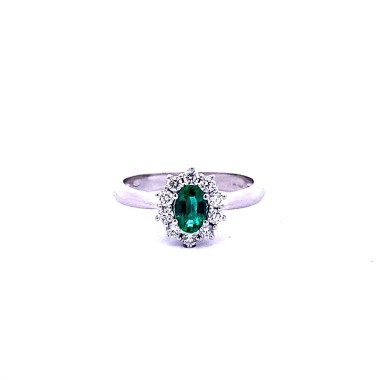 Anello con Smeraldo Ovale e Diamanti Naturali