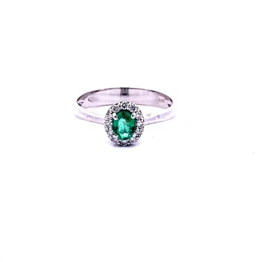 Anello con Smeraldo Ovale e Diamanti Naturali