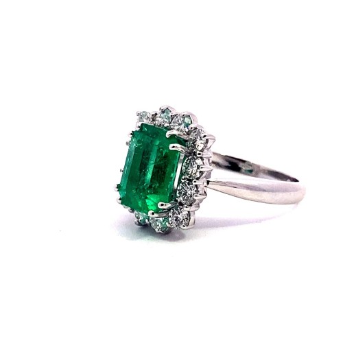 Anello con Smeraldo Naturale Colombiano Rettangolare e Diamanti Naturali in Oro Bianco 18 Carati