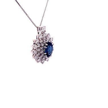 Ciondolo raffinato con Zaffiro Naturale ovale con Diamanti Naturali