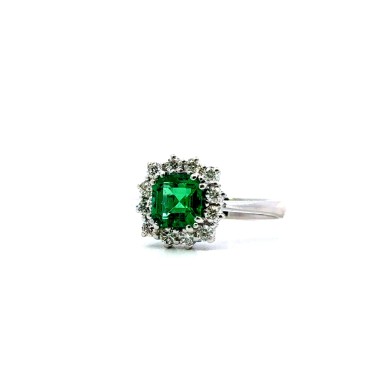 Anello con Smeraldo Quadrato 0,98 carati naturali e Diamanti 0,40 ct