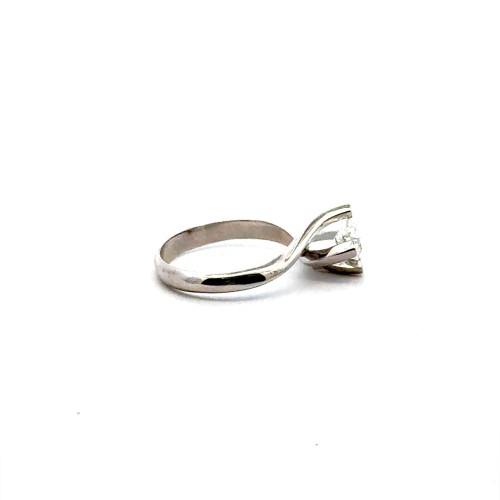 Anello con DIAMANTE NATURALE certificato GIA 0,71 ct D VS1 montatura Valentino