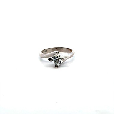 Anello con DIAMANTE NATURALE certificato GIA 0,71 ct D VS1 montatura Valentino