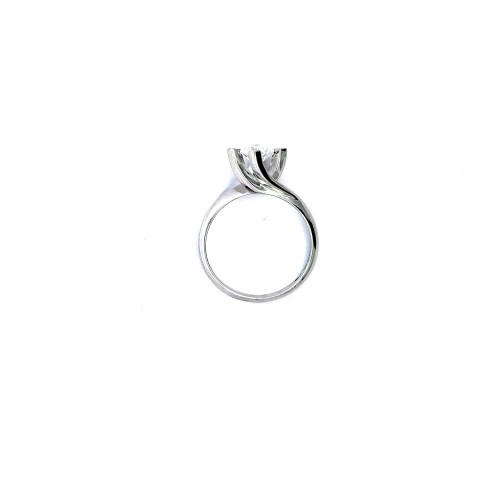 Anello con DIAMANTE NATURALE certificato GIA 0,71 ct D VS1 montatura Valentino