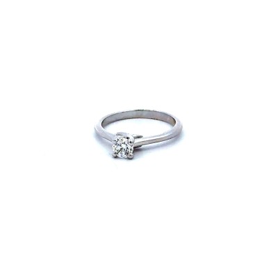 Anello con DIAMANTE NATURALE GIA 0,46 ct E VS1 Tripla Excellent