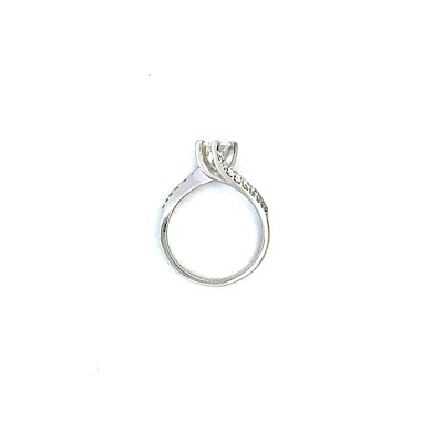 Anello con Diamante Naturale 0,50 ct, IGI e Diamanti laterali 0,38