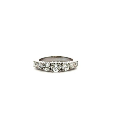 Anello Veretta con 7 Diamanti Naturali 1,81 ct complessivi, Pietra Centrale 0,50 ct GIA D VS1