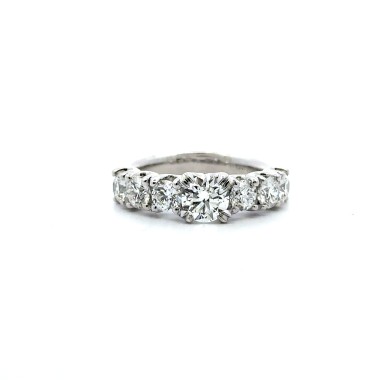 Anello Veretta con 7 Diamanti Naturali 1,38 ct complessivi, con pietra centrale  0,70 ct D, VS