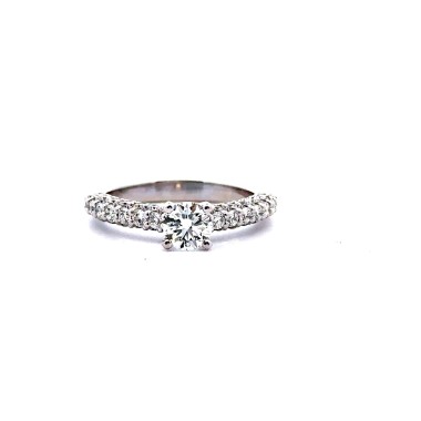 Anello con Diamante Centrale 0,61 GIA D VS e Diamanti Laterali sul Gambo 0,79
