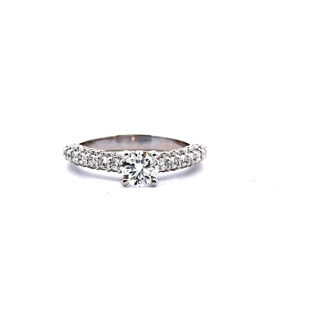Anello con Diamante Centrale 0,61 GIA D VS e Diamanti Laterali sul Gambo 0,79