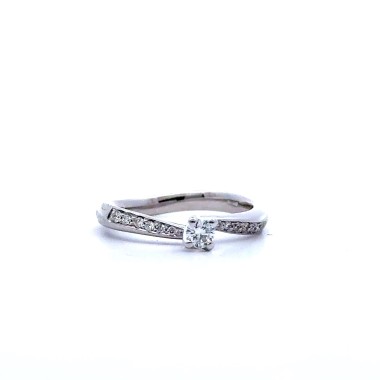 Anello con Diamante Naturale Centrale 0,16 ct e Diamanti sul Gambo 0,10 ct