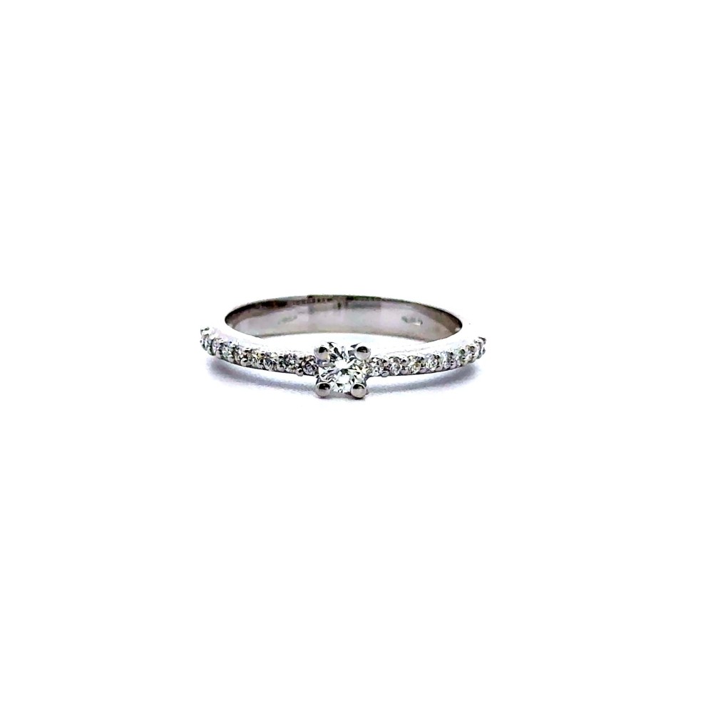 Anello Solitario con Diamante Naturale Centrale 0,16 e Diamanti sul Gambo 0,17