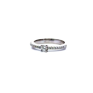 Anello Solitario con Diamante Centrale 0,16 ct .