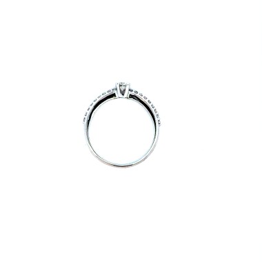 Anello Solitario con Diamante Centrale 0,16 ct .