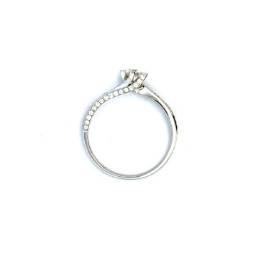 Anello Solitario Valentino con Diamante 0,21 ct e Diamanti 0,29