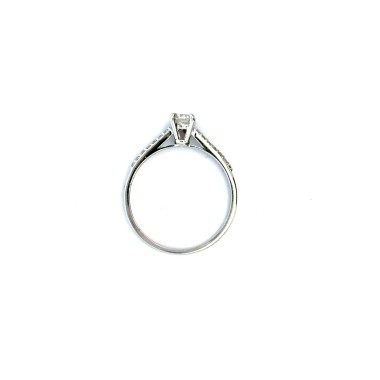 Anello con Diamante Naturale Centrale 0,28 e Diamanti laterali 0,12 ct