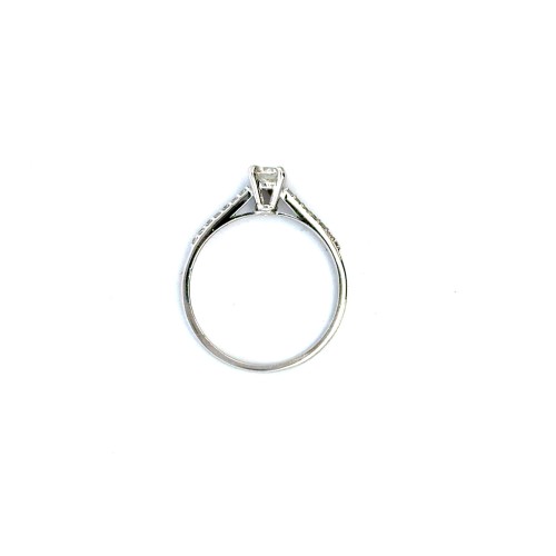 Anello con Diamante Naturale Centrale 0,28 e Diamanti laterali 0,12 ct