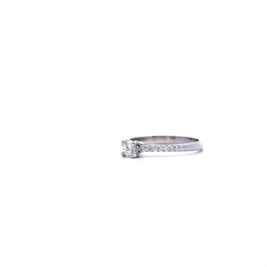 Anello con Diamante Naturale Centrale 0,28 e Diamanti laterali 0,12 ct