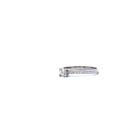 Anello con Diamante Naturale Centrale 0,28 e Diamanti laterali 0,12 ct