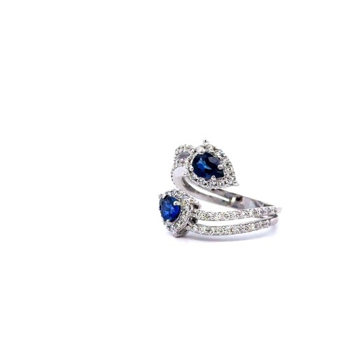 Anello Contrarié con Zaffiri Blu a Goccia 1,12 ct e Diamanti 0,75 ct in Oro Bianco