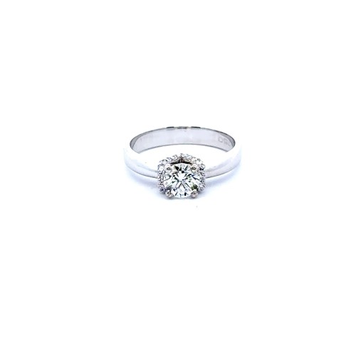 Anello con Diamante 0,70 ct D VS1, certificato GIA e Diamanti sul Gambo 0,17 ct