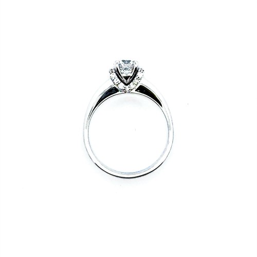 Anello con Diamante 0,70 ct D VS1, certificato GIA e Diamanti sul Gambo 0,17 ct